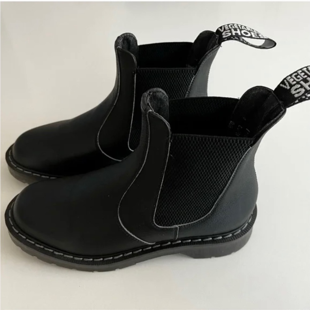 Vegetarian shoes vegan Chelsea airseal boot 7